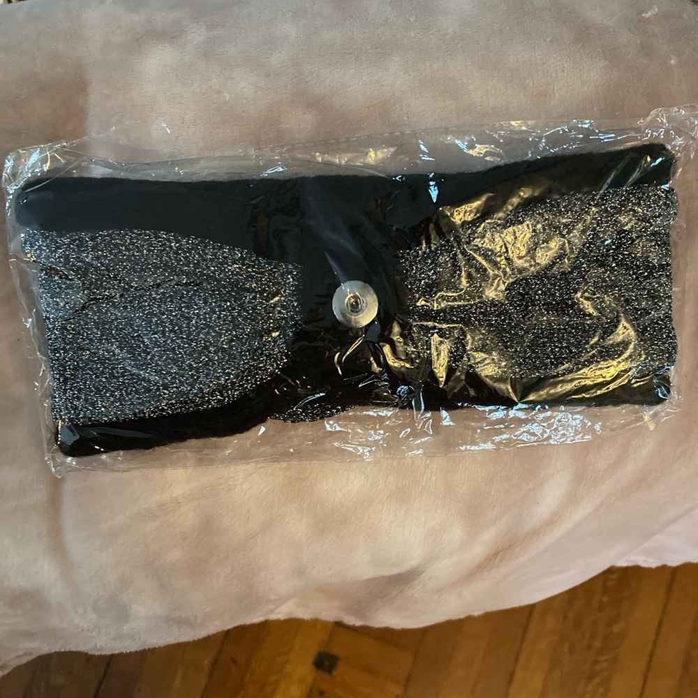 Magnolia and Vine headband NWOT